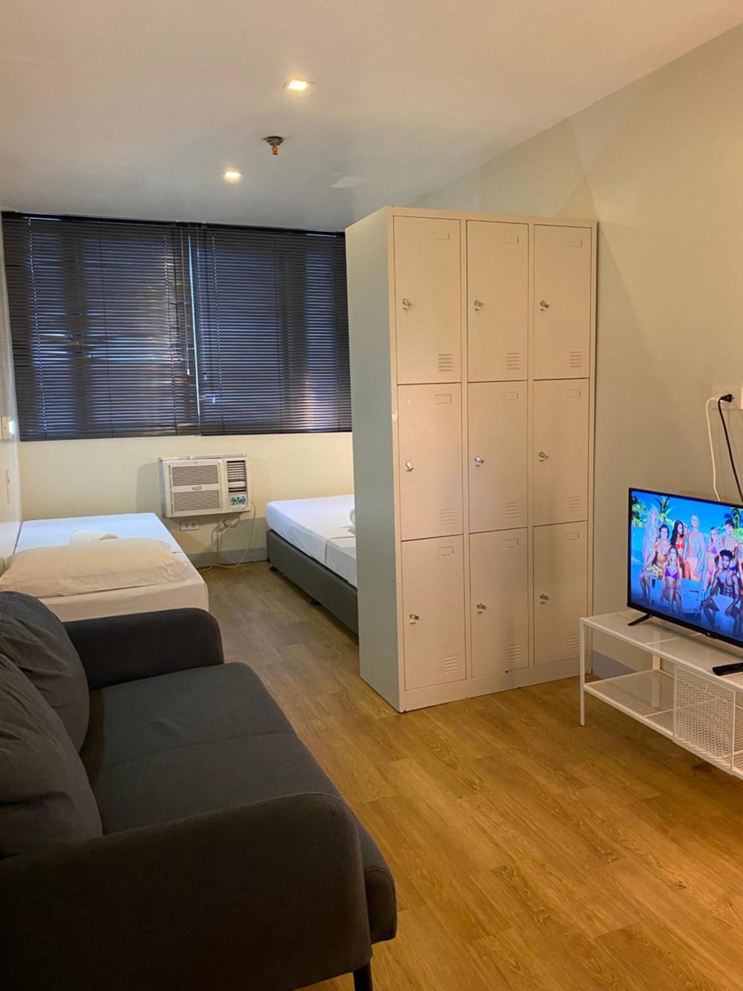 Burgos Hub Hostel Pasay Ngoại thất bức ảnh