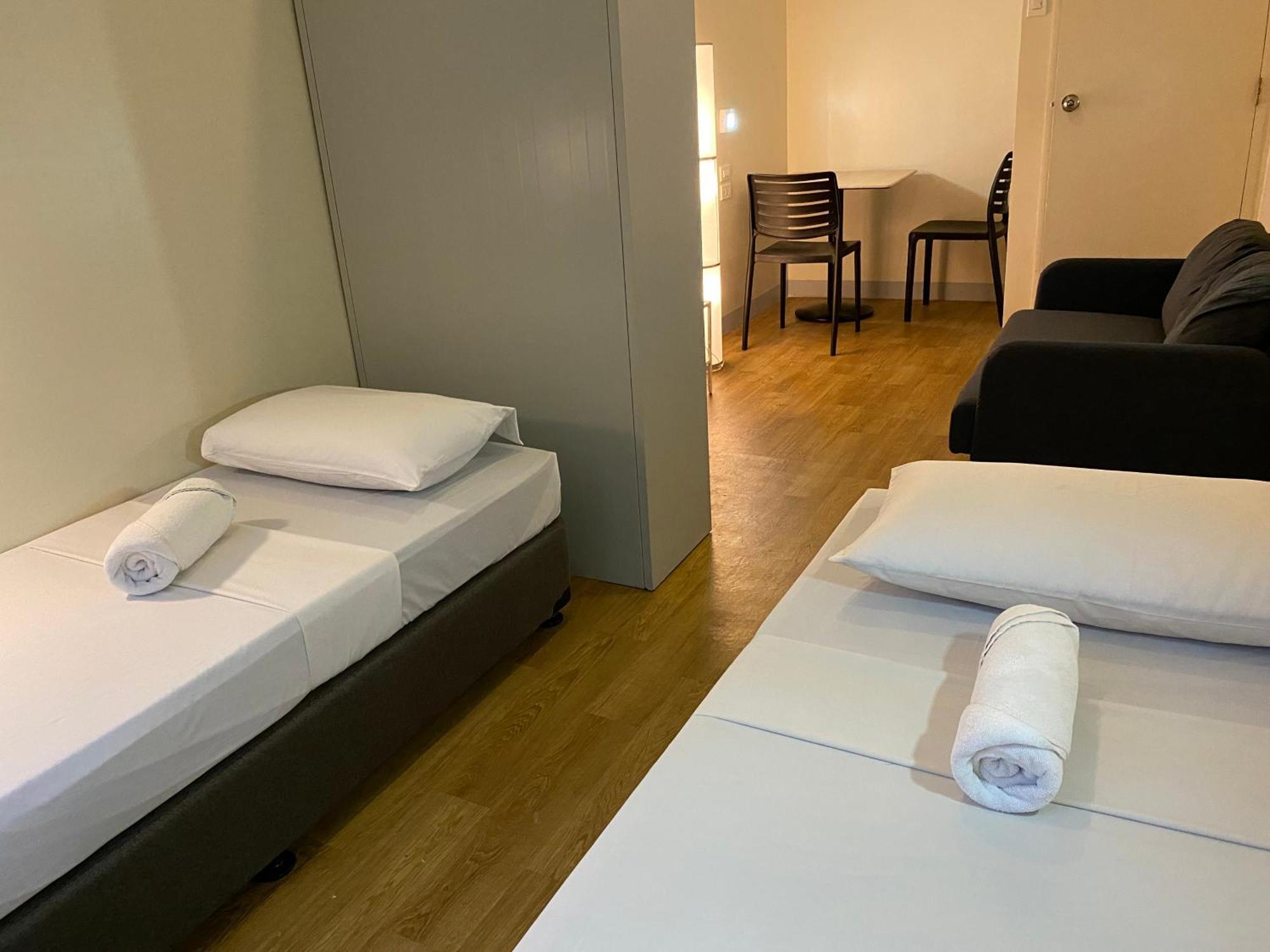 Burgos Hub Hostel Pasay Ngoại thất bức ảnh